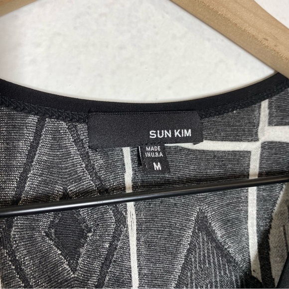 Sun Kim Women’s M 3D Knit Vintage Black Gray Pullover Tunic Flare Top Dress - Picture 7 of 7